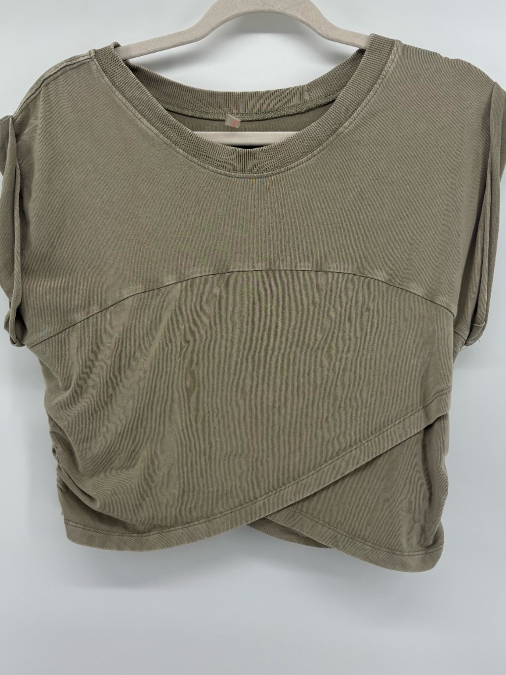 FREE PEOPLE movement hot shot criss cross forest green top size large